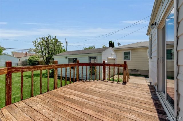 195 Parkhurst Boulevard, Tonawanda, NY 14223