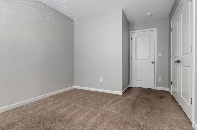 8066 Logan Dr, La Vergne, TN 37086