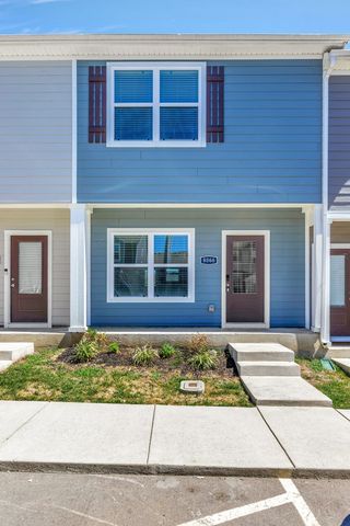 8066 Logan Dr, La Vergne, TN 37086