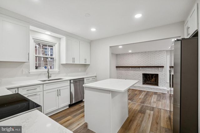 11975 FARRABOW LN, Woodbridge, VA 22192