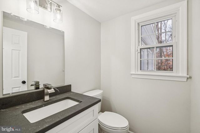 11975 FARRABOW LN, Woodbridge, VA 22192