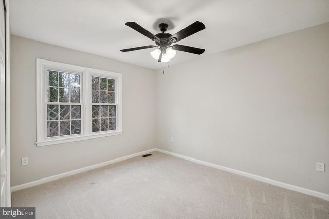 11975 FARRABOW LN, Woodbridge, VA 22192