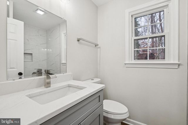 11975 FARRABOW LN, Woodbridge, VA 22192