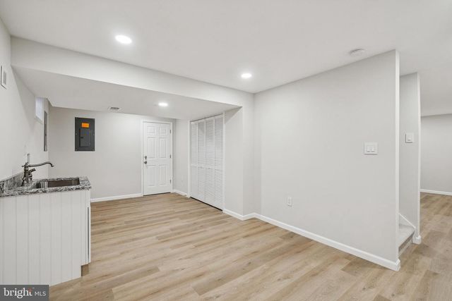 11975 FARRABOW LN, Woodbridge, VA 22192