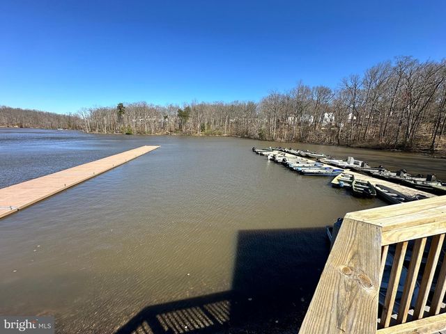 11975 FARRABOW LN, Woodbridge, VA 22192