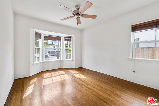 11245 Huston Street, North Hollywood, CA 91601