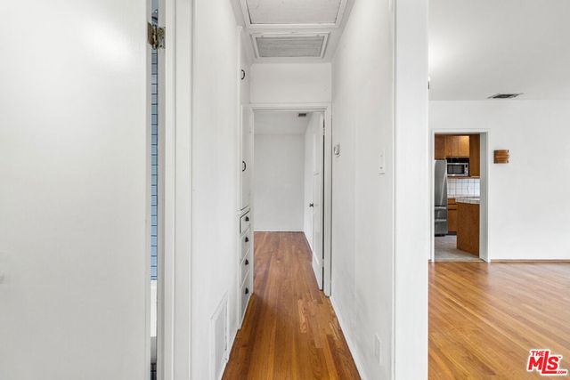 11245 Huston Street, North Hollywood, CA 91601