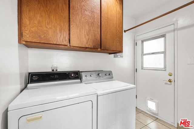 11245 Huston Street, North Hollywood, CA 91601