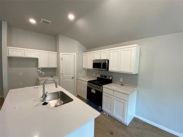 20640 Brush Creek Boulevard, Harrah, OK 73045