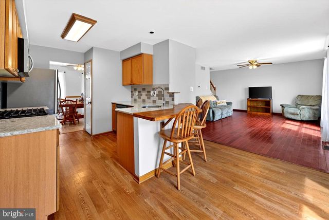 27 DAMON DR, Sicklerville, NJ 08081