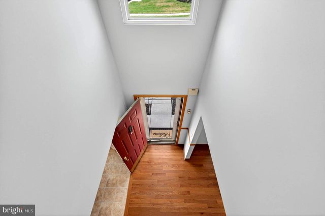 27 DAMON DR, Sicklerville, NJ 08081