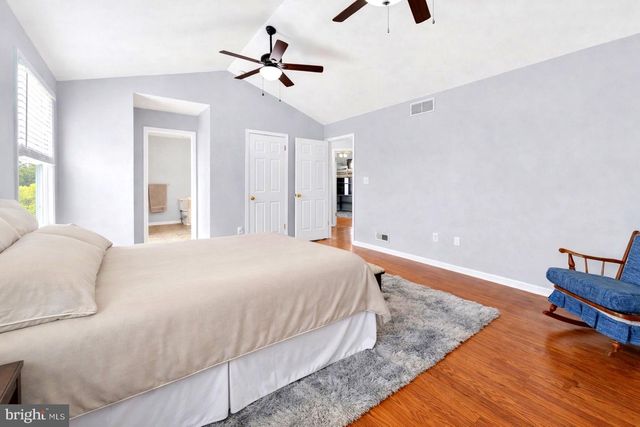 27 DAMON DR, Sicklerville, NJ 08081