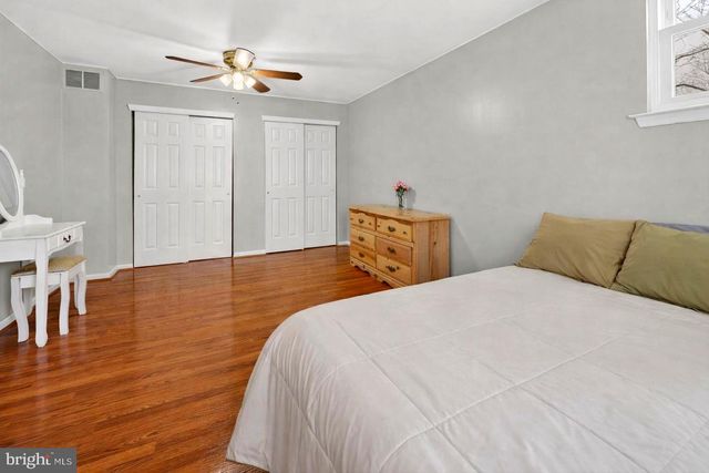 27 DAMON DR, Sicklerville, NJ 08081