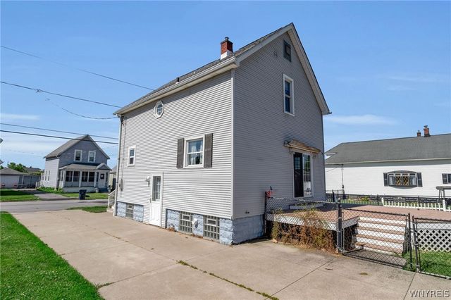 90 Keever Avenue, Lackawanna, NY 14218