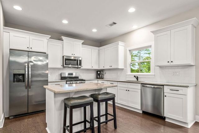 35 Bridgestone Way SE, Cartersville, GA 30120