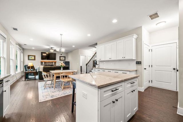 35 Bridgestone Way SE, Cartersville, GA 30120