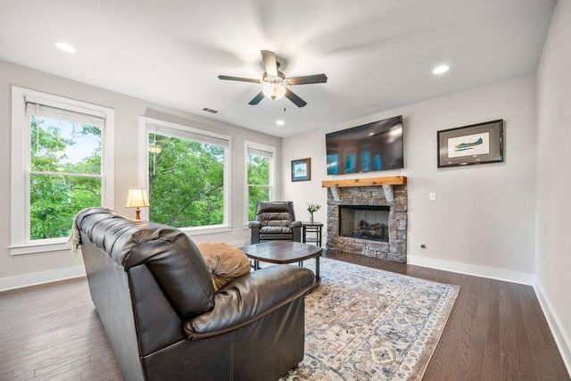 35 Bridgestone Way SE, Cartersville, GA 30120