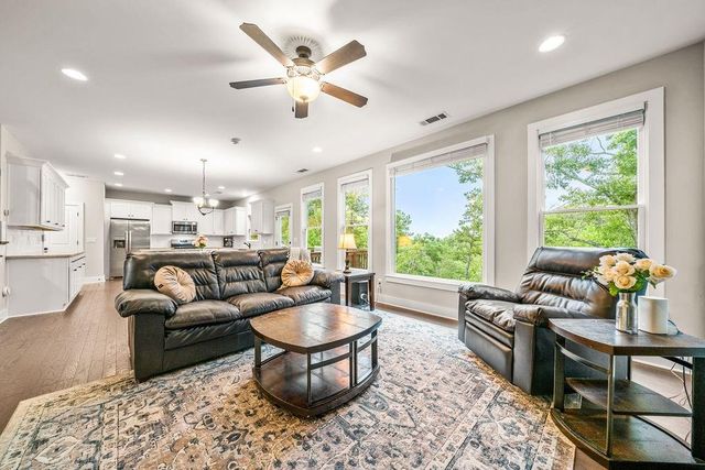 35 Bridgestone Way SE, Cartersville, GA 30120