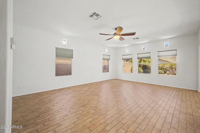 10594 W LONE CACTUS Drive, Peoria, AZ 85382