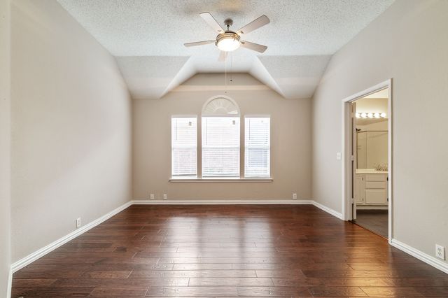 615 Lake Bridge Drive, Lake Dallas, TX 75065