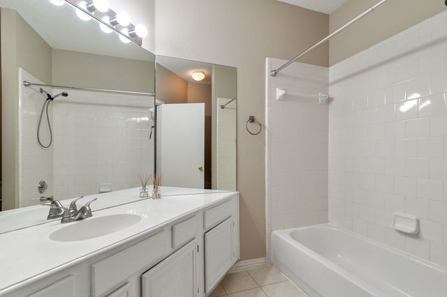 615 Lake Bridge Drive, Lake Dallas, TX 75065