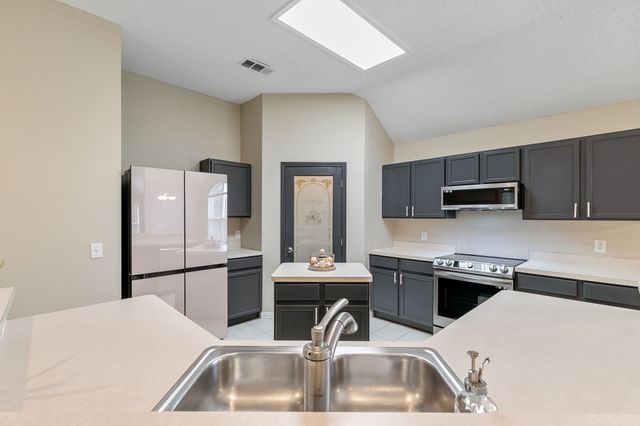615 Lake Bridge Drive, Lake Dallas, TX 75065
