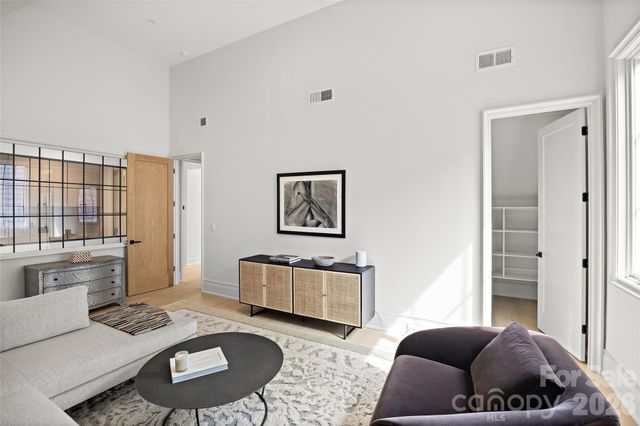 4111 Columbine Circle, Charlotte, NC 28211