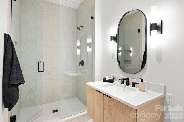 4111 Columbine Circle, Charlotte, NC 28211