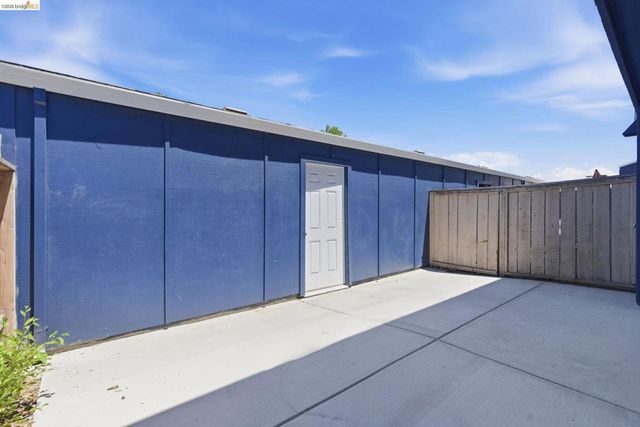 18 El Capitan Ln, Antioch, CA 94509