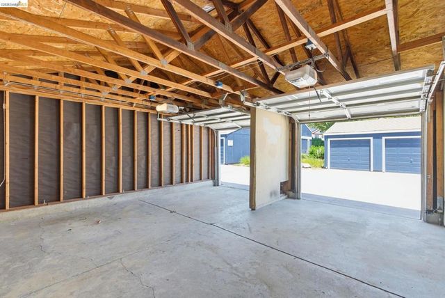 18 El Capitan Ln, Antioch, CA 94509