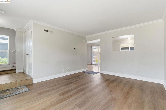 18 El Capitan Ln, Antioch, CA 94509