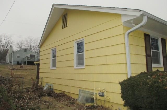 3510 S Rogers Lane, Independence, MO 64055