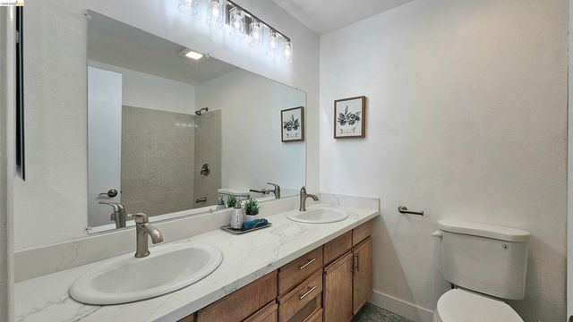1826 Vicksburg Ave 1, Oakland, CA 94601