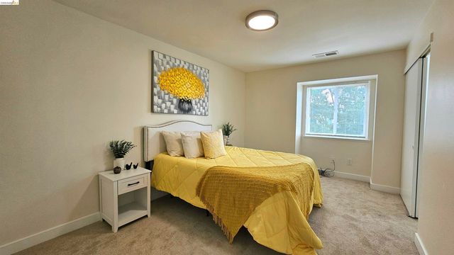 1826 Vicksburg Ave 1, Oakland, CA 94601