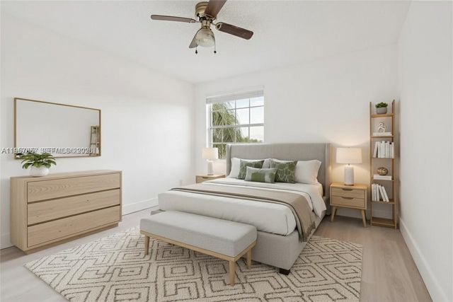 1378 SW 180th Ave, Pembroke Pines, FL 33029