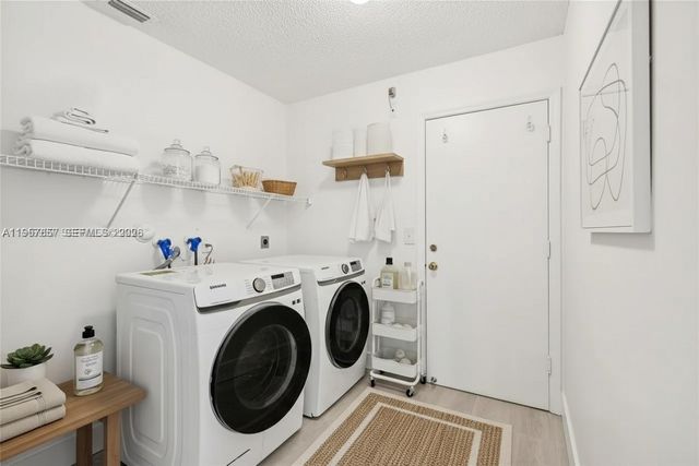 1378 SW 180th Ave, Pembroke Pines, FL 33029