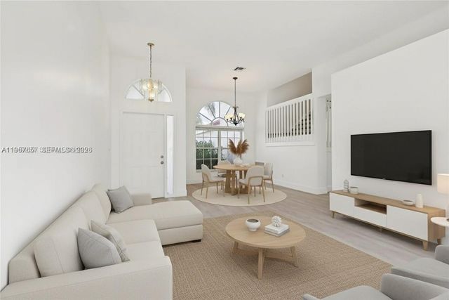 1378 SW 180th Ave, Pembroke Pines, FL 33029