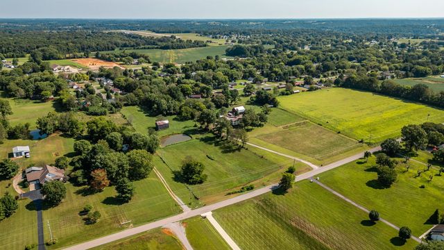 475 Fowler Ford Rd, Portland, TN 37148