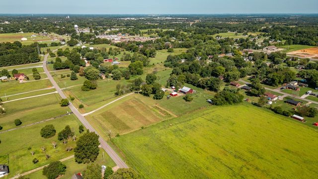 475 Fowler Ford Rd, Portland, TN 37148