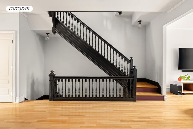 291 CLINTON Avenue, New York City, NY 11205