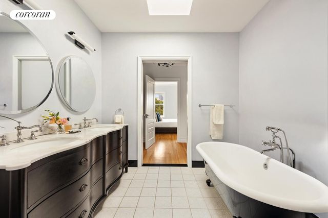 291 CLINTON Avenue, New York City, NY 11205