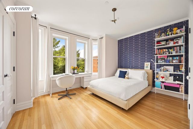 291 CLINTON Avenue, New York City, NY 11205