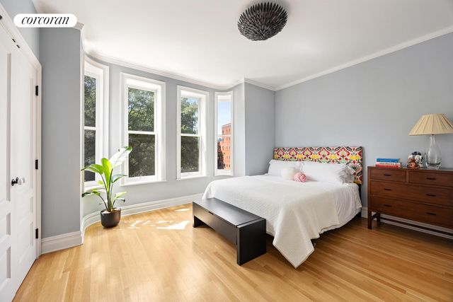 291 CLINTON Avenue, New York City, NY 11205