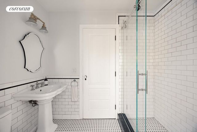 291 CLINTON Avenue, New York City, NY 11205