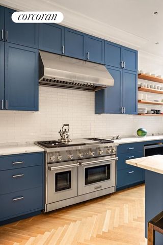 291 CLINTON Avenue, New York City, NY 11205