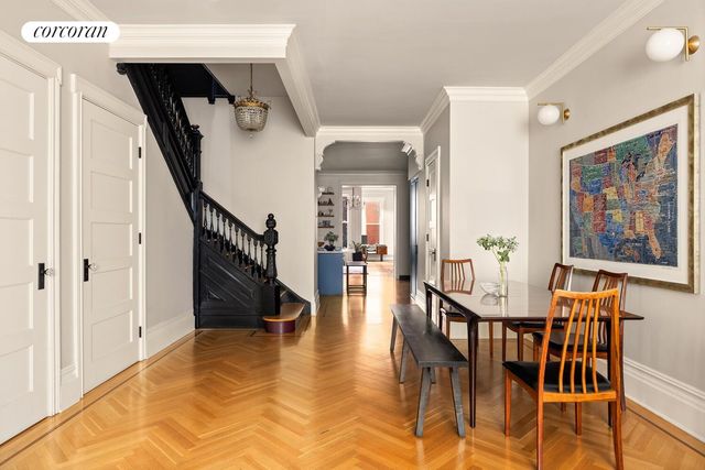 291 CLINTON Avenue, New York City, NY 11205