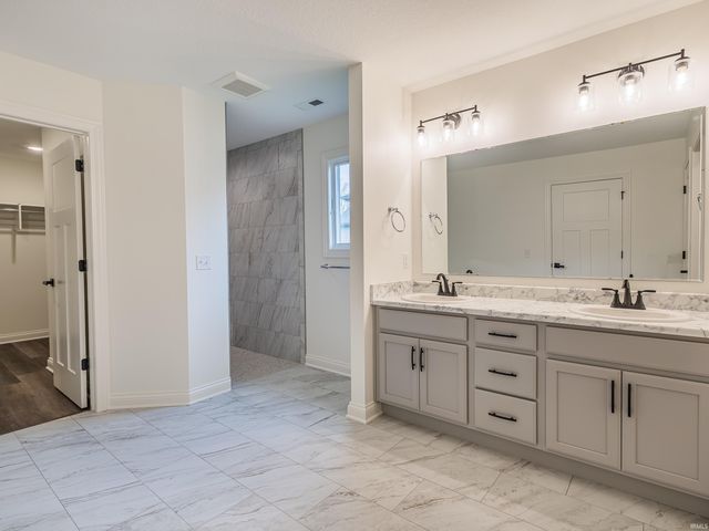 1634 White Fawn Drive, New Haven, IN 46774