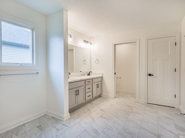 1634 White Fawn Drive, New Haven, IN 46774