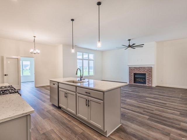 1634 White Fawn Drive, New Haven, IN 46774