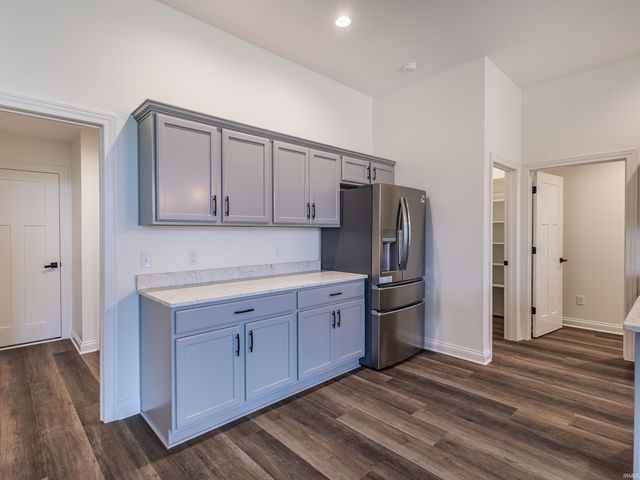 1634 White Fawn Drive, New Haven, IN 46774